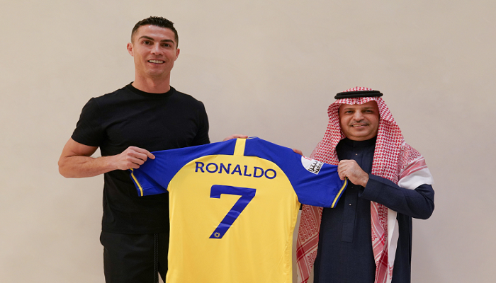  Fútbol: Cristiano Ronaldo ficha por el club saudí Al-Nassr hasta 2025