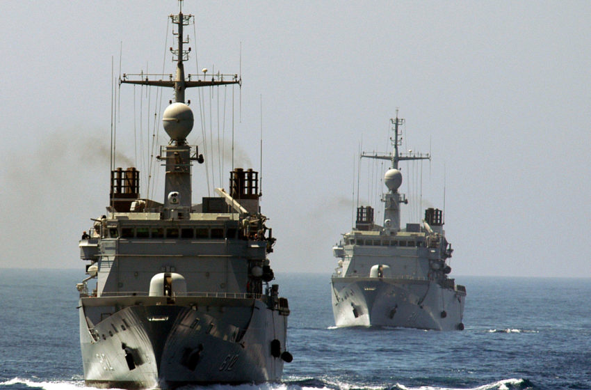  Una unidad de Combate de la Marina Real asiste a 81 candidatos a la migración irregular al suroeste de Dajla