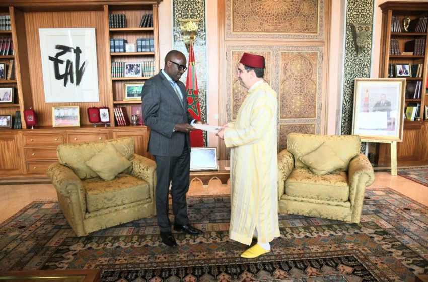  Bourita recibe al enviado especial del presidente keniano, portador de un mensaje a SM el Rey