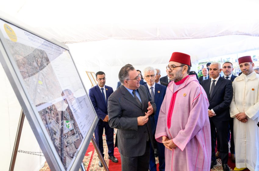  SM el Rey coloca en Casablanca la primera piedra de un centro médico de proximidad y lanza la 2ª fase del programa de las Unidades Médicas Móviles Conectadas