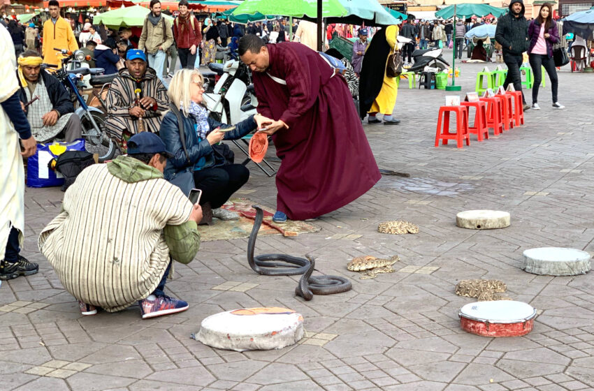  Fallecimiento del artista Mohamed Al-Massih, icono de Jemaa el-Fna