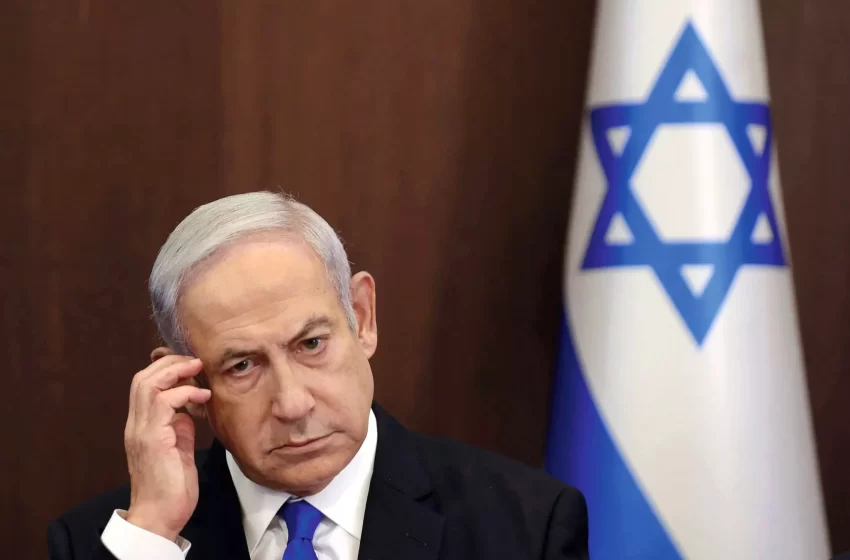  Netanyahu enfrenta cargos de corrupción en los tribunales